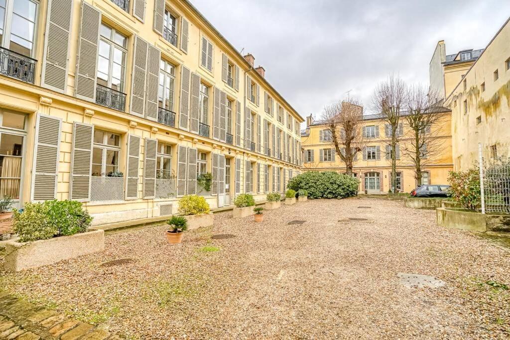 Le Richelieu Apartment Версал Екстериор снимка