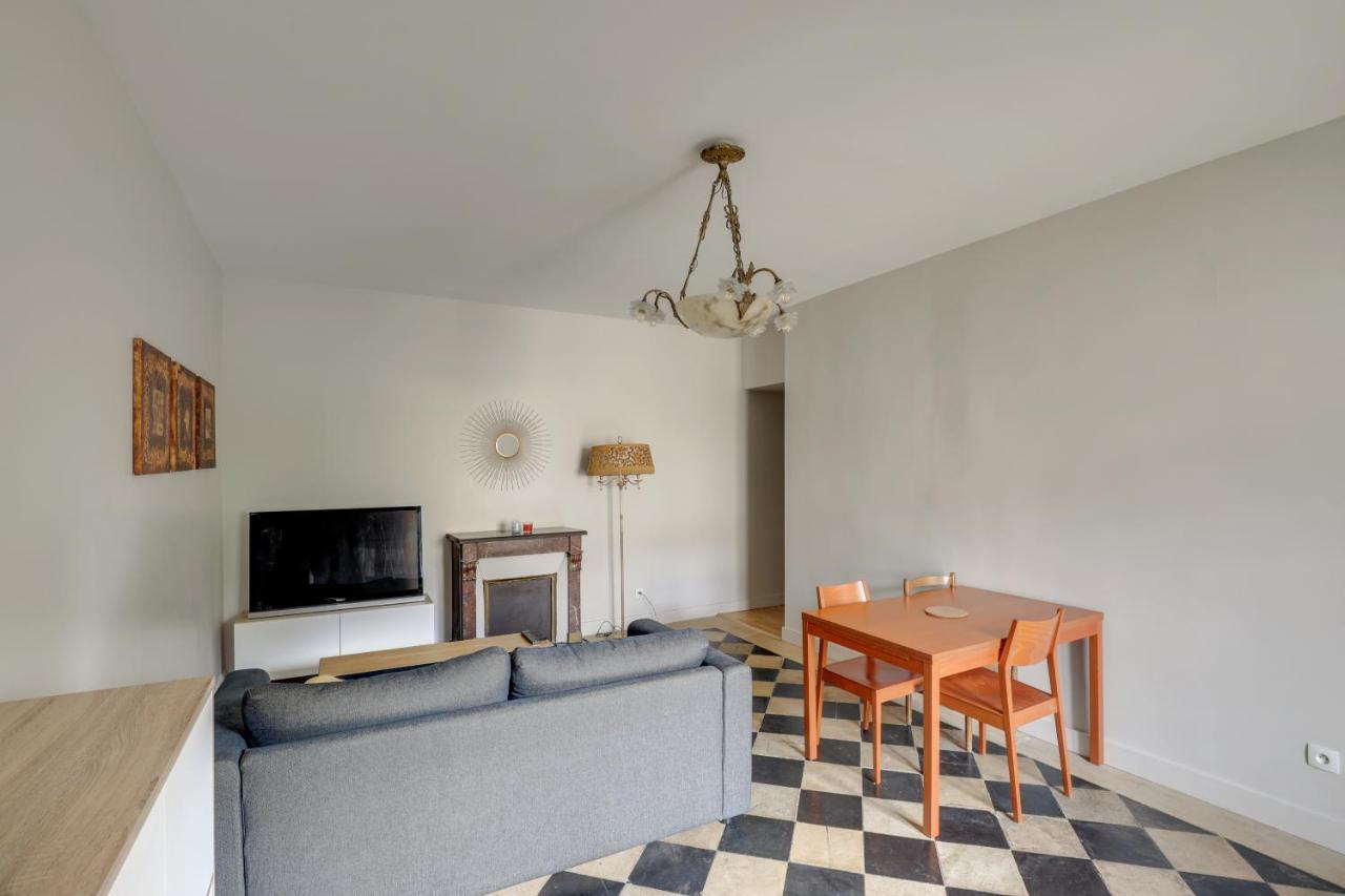 Le Richelieu Apartment Версал Екстериор снимка